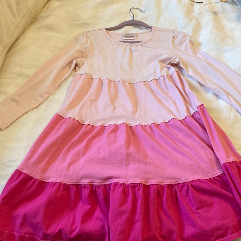 Girls Hanna Anderson dress, beautiful shades of pink, size 6-7